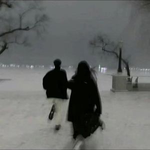 美女老师用丝袜踩我的🐔出精子的照片
